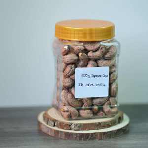 Noix de cajou grillées séchées de qualité supérieure du Vietnam en pot carré avec couvercle jaune 500g, saveur beurre salé, certifiées ISO - Product Image 3