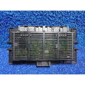 ECU และโมดูลคอมพิวเตอร์มือสองสำหรับรถยนต์ซีรีส์ 3 รุ่น 6135698800001 - Product Image 3