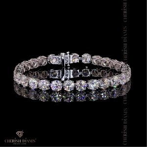 Bracelet tennis de luxe en or 10/14/18 carats avec diamants de laboratoire ronds, jonc fin en diamant, tendance pour femme, en vente - Product Image 4