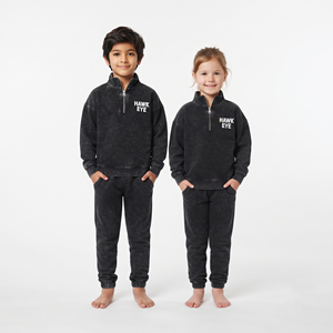 Fabricación al por Mayor de Conjuntos Deportivos de Dos Piezas Unisex de Alta Calidad con Lavado Ácido y Logotipo Personalizado en la Parte Delantera para Niños - Product Image 3