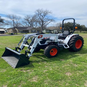 Tractor Bobcats CT4050 de 50 HP con Tracción en las 4 Ruedas, Paquete Premium con Cargador, Cabina Climatizada, PTO Trasero y Central, 4 Toneladas - Product Image 5