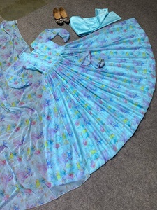 Vestido Largo de Fiesta Anarkali para Mujer, Diseño de Impresión Digital, Estilo Étnico Indio, con Dupatta Pesada en la Parte Inferior - Product Image 6