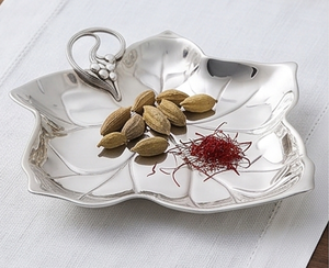 Plat de service en métal haut de gamme en forme de feuille avec poignée argentée, plat décoratif pour usage résidentiel, accessoire de cuisine pour hôtel - Product Image 3