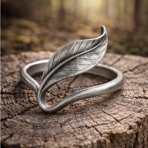 Bague en argent 925 au design minimaliste en forme de feuille, unisexe, à porter tous les jours, bijoux à motif végétal - Product Image 2