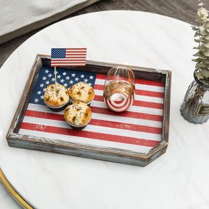 Plateau de service patriotique en MDF laqué écologique pour le Festival Americana, idéal pour les fêtes du Memorial Day et du 4 juillet - Product Image 3