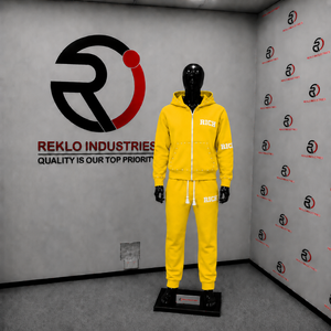 Conjunto de chándal amarillo para hombre con sudadera con cremallera completa y tachuelas, pantalones jogger, logotipo personalizado, ropa urbana, ropa deportiva informal, diseño de conjunto al por mayor - Product Image 3