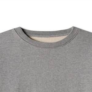 เสื้อสเวตเชิ้ตผู้ชายพรีเมียม ผ้าฟลีซอุ่นสบาย คอกลม สำหรับเล่นกีฬาและไลฟ์สไตล์ประจำวัน - Product Image 4