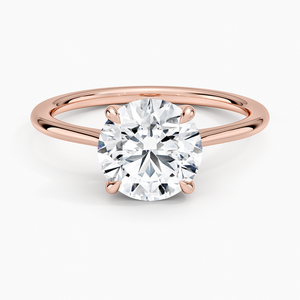 Anillo de compromiso de moissanita de 2 quilates con corte redondo, solitario, con halo oculto y engaste pavé - Product Image 5