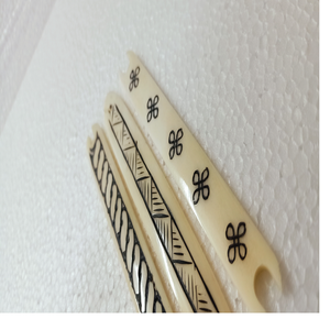 Agujas de Tejer de Hueso Pulido Ecológicas, Hechas a Mano y Grabadas, de Hueso de Búfalo, Tamaño Personalizado, Color Natural - Product Image 1