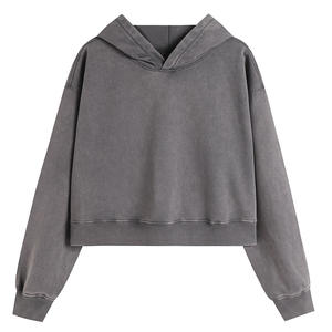 เสื้อฮู้ดดี้ผู้หญิงทรงหลวมโอเวอร์ไซส์พิมพ์ลายสไตล์ครอสชอลเดอร์ ล้างสีแบบแอซิด สำหรับฤดูหนาว - Product Image 3