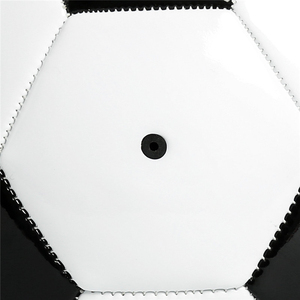Balón de Fútbol de Diseño Clásico Personalizado de la Mejor Calidad, con Vejiga de Goma, Transpirable, Duradero, Ligero y con Logotipo Personalizado - Product Image 5
