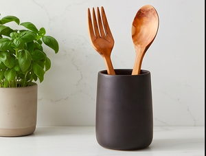 Ensemble de couverts en bois de qualité supérieure avec finition naturelle, parfait pour la table, les ustensiles de cuisine, les accessoires de table, l'hôtellerie et le camping. - Product Image 4