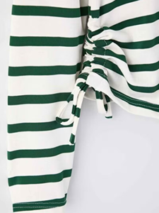 Camiseta de Manga Larga para Niña, Rayas Verdes y Blancas, Cuello Redondo, Corte Regular, Dobladillo con Cordón, Tela Suave y Transpirable, Estilo Casual, Bangladesh - Product Image 4