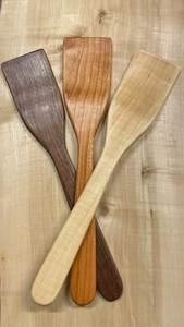 Ensemble de grandes cuillères en bois personnalisées pour la cuisson et le service, ustensiles de cuisine idéaux pour le service de table et la collection de couverts - Product Image 3