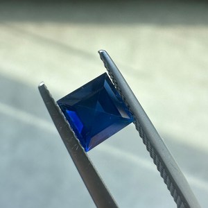 Zafiro natural de Ceilán azul real, corte cuadrado, piedra preciosa suelta facetada para la fabricación de joyas al por mayor. - Product Image 5