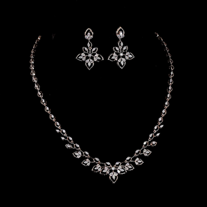 Joyería de Diamantes para Novia con Diseño Floral de Hojas | Conjunto de Collar y Aretes de Plata de Ley 925 con Diamantes Cultivados en Laboratorio - Product Image 1