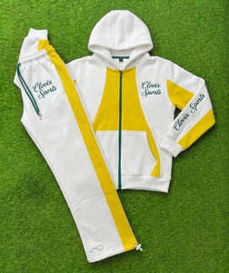 ชุดวอร์ม CLOVIX SPORTS สำหรับผู้ชาย สไตล์สตรีทแวร์ เสื้อแจ็คเก็ตน้ำหนักเบาและกางเกงขาสั้น ชุดลำลองแบบมีซิป ชุดกีฬา ส่งตรงจากโรงงาน - Product Image 4