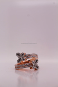 Anillo de compromiso de plata de ley 925 con moissanita, diseño de mariposa, engaste pavé, corte baguette, joyería romántica para mujer, ideal para regalo - Product Image 3