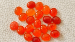 Pierres ovales en cornaline en gros | Cabochons à dos plat 3x5mm 8x10mm 12x16mm | Agate rouge naturelle en vrac pour la création de bijoux DIY - Product Image 5