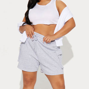 Shorts de mezclilla premium para mujer con diseño de cintura con presillas y pedrería, estilo streetwear de algodón lavado - Product Image 1
