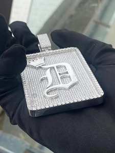 Colgante Personalizado con Iniciales Totalmente Cubierto de Diamantes, Colgante Redondo de Moissanita VVS, Colgante Cuadrado Estilo Hip Hop, Plata 925, Amuleto para Hombre - Product Image 2