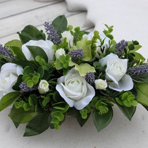 Bandeja floral de color verde oscuro con diseño de 8 pines de sujeción, apta para 1 pieza de espuma floral, ideal para decoración interior y exterior. - Product Image 4