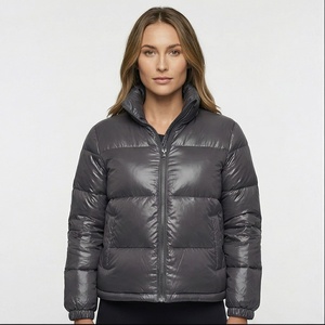 Veste d'hiver pour femme Manteau matelassé à col haut personnalisé à manches longues Veste matelassée épaisse à fermeture éclair pour femme, Veste d'hiver Mode masculine - Product Image 1