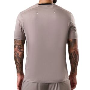 Camiseta de Cuello Redondo Elástica y Lisa de 250 Gsm para Hombre, Corte Ajustado, Tejido Transpirable para Verano - Product Image 2