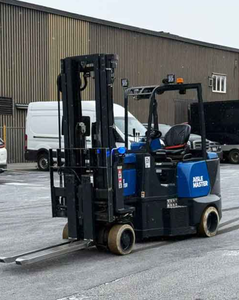 Montacargas Articulado Eléctrico Aisle-Master 44WE de 48V con Capacidad de 4,400 lb - Product Image 1