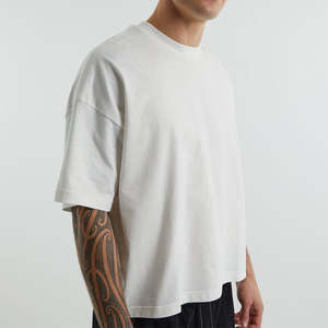 T-shirt Homme Oversize à Épaules Tombantes 220g OMMIZ – Qualité Supérieure Streetwear Coton Lourd – Impression Personnalisée – T-shirts Cool - Product Image 2