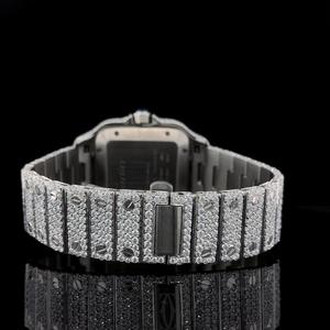 Montre au design drapeau américain - Montre en moissanite faite à la main, montre pour homme entièrement sertie de pierres, bijou hip-hop, cadeau d'un vendeur indien - Product Image 2