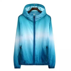 Veste coupe-vent dégradée à capuche pour homme, en polyester, idéale pour le printemps et les activités sportives en extérieur - Product Image 3