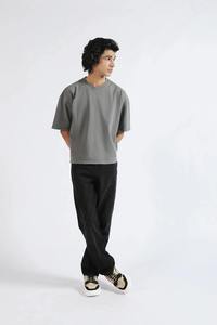 เสื้อยืดฤดูร้อนผ้าโพลีเอสเตอร์/คอตตอนเนื้อหนาสำหรับผู้ชาย สกรีนโลโก้ได้ ทรงหลวม ใส่สบาย ระบายอากาศดี แขนสั้น - Product Image 5