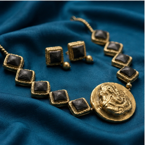 Pin Metálico Cuadrado Tradicional Chapado en Oro Vintage con Piedra para Mujer, Estilo Indio Personalizado OEM, Regalo para Bodas y Negocios - Product Image 1