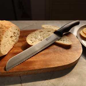Planche à découper en bois de forme ovale unique, design classique, plateau de service pour fromage, fabrication artisanale, durable, indispensable en cuisine - Product Image 5