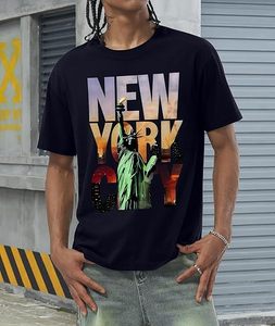 เสื้อยืดคอกลมแขนสั้นสีดำสำหรับผู้ชาย พิมพ์ลายนิวยอร์กซิตี้ ผ้าฝ้ายเจอร์ซีย์ 100% ทรงปกติ สวมใส่สบาย ดีไซน์พิมพ์ลายภาพถ่าย - Product Image 1