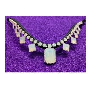 Cabezada para Caballo de Diseño Inteligente, Multifuncional, Personalizable, de Cuero con Cristales Cuadrados Negros, Marrones y Blancos, de Súper Calidad y Cómoda - Product Image 4