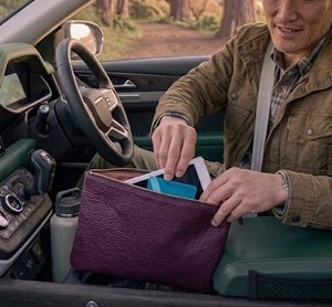 [New Item] Top Quality Castello Cowhide Embossed Leather Tablet Utility <b>Zipped</b> <b>Pouch</b> Case Unisex Dark Purple - Product Image 6