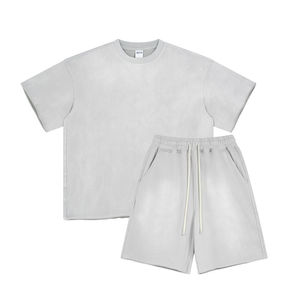 Ensemble T-shirt et short surdimensionné brodé avec logo personnalisé, de haute qualité, effet délavé, pour homme, 2 pièces, idéal pour l'été - Product Image 5