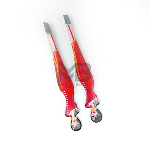 Pinzas de Cejas Personalizadas con Puntas Cuadradas, Diseño Red Lady, Duraderas para un Uso Preciso, Alta Calidad - Product Image 6