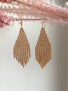 Boucles d'oreilles pendantes multicolores plaquées or avec pompons et perles, style bohème pour femme, fil de lin, motif or blanc, bijoux tendance - Product Image 6