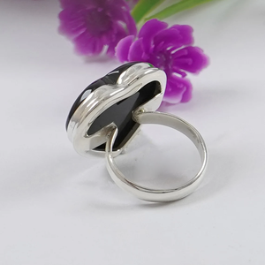 Bague en onyx noir en forme de cœur, argent sterling 925, bague en pierre précieuse faite à la main, bijoux romantiques - Product Image 2