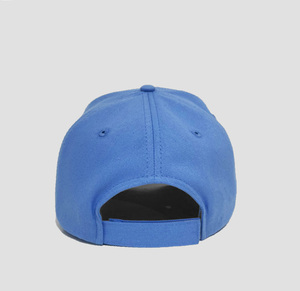 Fierement fabriqué au Vietnam, casquette de baseball structurée à 5 panneaux avec logo brodé 2D personnalisé, style de haute qualité pour une utilisation quotidienne en extérieur - Product Image 3