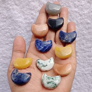 Étoiles en cristal naturel éco-responsable en améthyste, quartz rose, jaspe rouge et lapis-lazuli, sculptées et gravées à la main, pour la décoration intérieure et l'artisanat (vente en gros) - Product Image 3