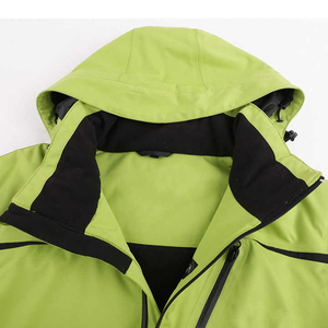 Chaqueta Impermeable Gruesa con Capucha, Color Verde Lima, Unisex, con Bolsillo Frontal con Cierre, Corte Regular, para Invierno y Actividades al Aire Libre - Product Image 4