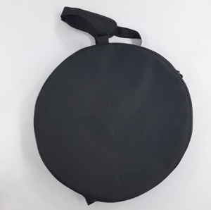 Sac de transport de football en maille ronde personnalisé avec bandoulière réglable, design minimaliste portable, noir, 22 pouces, pour hommes - Product Image 1