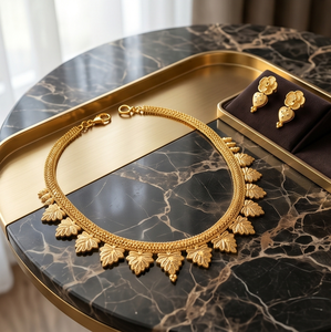 Divyoro-Conjunto de collar gargantilla chapado en oro para mujer, longitud ajustable, pendientes con patrón de hojas, joyería clásica para fiesta de boda Orissa - Product Image 4