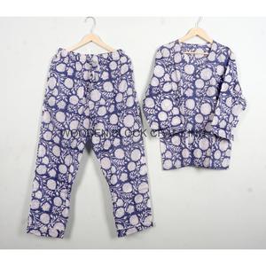 Magnifique ensemble de pyjama en coton pur à 100 % imprimé à la main avec motifs floraux, vêtements de détente, vêtements de nuit de luxe - Product Image 6