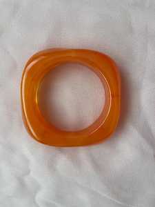 กำไลข้อมือเรซิ่นสีสันสดใส กำไลอะคริลิกแฟชั่น กำไลเรซิ่นสำหรับเธอ - Product Image 3