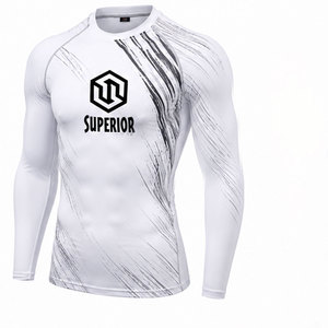 เสื้อฝึกซ้อมแบบรัดกล้ามเนื้อที่ออกแบบมาเพื่อการสวมใส่ที่ดีเยี่ยมและความสบาย ช่วยเพิ่มการไหลเวียนของเลือดและลดการสั่นสะเทือนของกล้ามเนื้อ - Product Image 5
